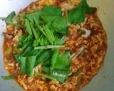 Foto langkah ke 2 dari resep Mi Instant Cakalang.