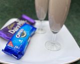 A picture of step 1 of Oreo Berry shake.