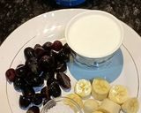 A picture of step 1 of Black currant Babana Milk Shake.