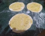 A picture of step 4 of Sattu Paratha.