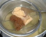 A picture of step 3 of Potato and Bean Sprout Miso Soup with White Pepper.