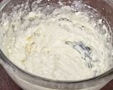 Foto langkah ke 4 dari resep Cream Cheese Marble Brownies.