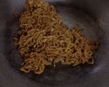 Foto langkah ke 3 dari resep Lumpia isi mie goreng lumer.