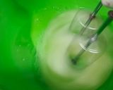 Foto langkah ke 3 dari resep Chiffon Pandan.