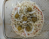 Foto del paso 2 de la receta: Pizza con base de tortita de trigo en freidora de aire