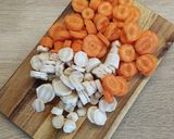 Zöldséges sárgaborsó leves recept fázis 1 fotója