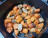 Foto langkah ke 2 dari resep Honey Garlic Salmon.