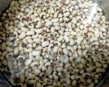 A picture of step 1 of Black Eyed Peas Subzi.