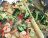 Foto langkah ke 5 dari resep Cah Udang Bumbu Kuning Ala Madifa.