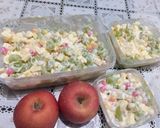 Foto langkah ke 2 dari resep Kebab Salad Buah.