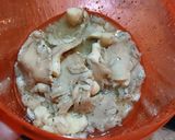 Foto del paso 3 de la receta: Borraja con Escabeche de Setas y patata