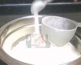 A picture of step 1 of Pyaz kalonji paratha.