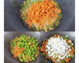 A picture of step 3 of Chinese Fried Rice.
