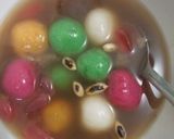 Foto langkah ke 5 dari resep Wedang ronde pelangi simple.