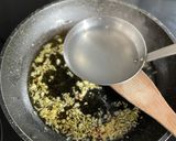 A picture of step 3 of 🍝 Pasta Aglio, Olio e Peperoncino.