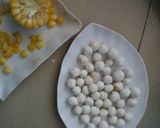 Hình bước làm 2 của món Chè bắp lá dứa🌽🌽bột năng