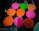 Foto langkah ke 2 dari resep Puding susu cup mawar.