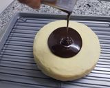 Foto del paso 3 de la receta: Torta de chocolate bañada con Glaseado Espejo (18 cm)