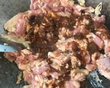 รูปขั้นตอนการทำที่ 5 ของ ราดหน้าคะน้ากรอบหมูหมักนุ่ม ง่ายนิดเดียว
