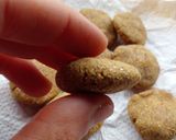 Foto del paso 3 de la receta: Garbansitas - Masitas de harina de garbanzo al curry y naranja