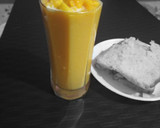A picture of step 1 of Mango smoothie.