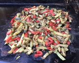 Une image de l'étape 8 de Courgette et poivrons rouges aux épices masala.
