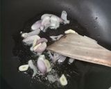 Foto langkah ke 2 dari resep Tumis Jamur Tiram Berkuah.