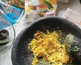 Foto langkah ke 1 dari resep Ayam goreng kremes.