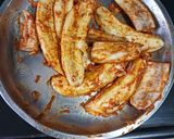 A picture of step 3 of Banana Fish Fry.