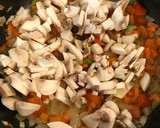 Foto del paso 2 de la receta: Empanadillas de pollo con verduras