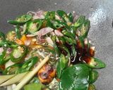 Foto langkah ke 4 dari resep Tumis kerang cabe ijo.