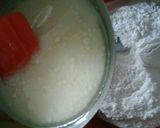 A picture of step 2 of Tricolour vanilla cup cake.