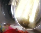 A picture of step 4 of Homemade spring roll.