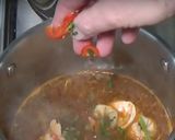 A picture of step 9 of Thai style Prawn Broth.
