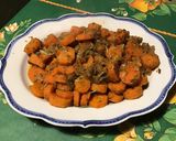 Une image de l'étape 10 de Carottes des sables aux épices, estragon et oignon de roscoff.