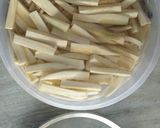 A picture of step 2 of Banana fries.