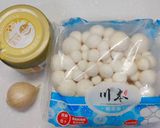 5分鐘完成！菇王鹽趜奶油大蒜炒美白菇的食譜步驟1照片