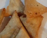 A picture of step 6 of Chicken samosy.