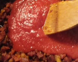 Foto del paso 3 de la receta: Macarrones con salsa de tomate y chorizo