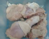 Foto langkah ke 1 dari resep Soto ayam kuah kuning.