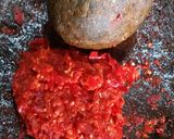 Foto langkah ke 1 dari resep Sambal campur-campur dengan lado giliang tangan ala mama mitha.