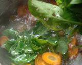 Foto langkah ke 3 dari resep Bening Wortel Bayam Brazil.