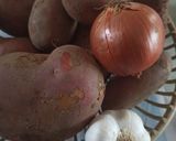 Kolbászos krumplileves tejjel recept fázis 1 fotója