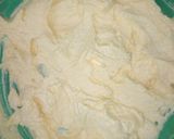 A picture of step 1 of Vanilla and red velvet cake.