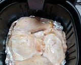 Foto del paso 1 de la receta: Pollo asado en la máquina freidora de aire cleen