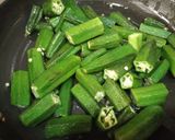 A picture of step 3 of Masala Bhindi.