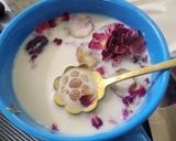 Hình bước làm 4 của món Trà sữa hoa hồng (trà sữa Vân Nam)