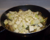 Foto del paso 5 de la receta: Tortilla de calabacín y alcachofas
