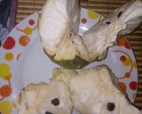Foto del paso 2 de la receta: Ensalada de chirimoya y plátanos