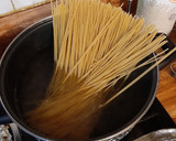 Foto del paso 1 de la receta: Pasta fácil 🍜 con salsa de tomate 🍅